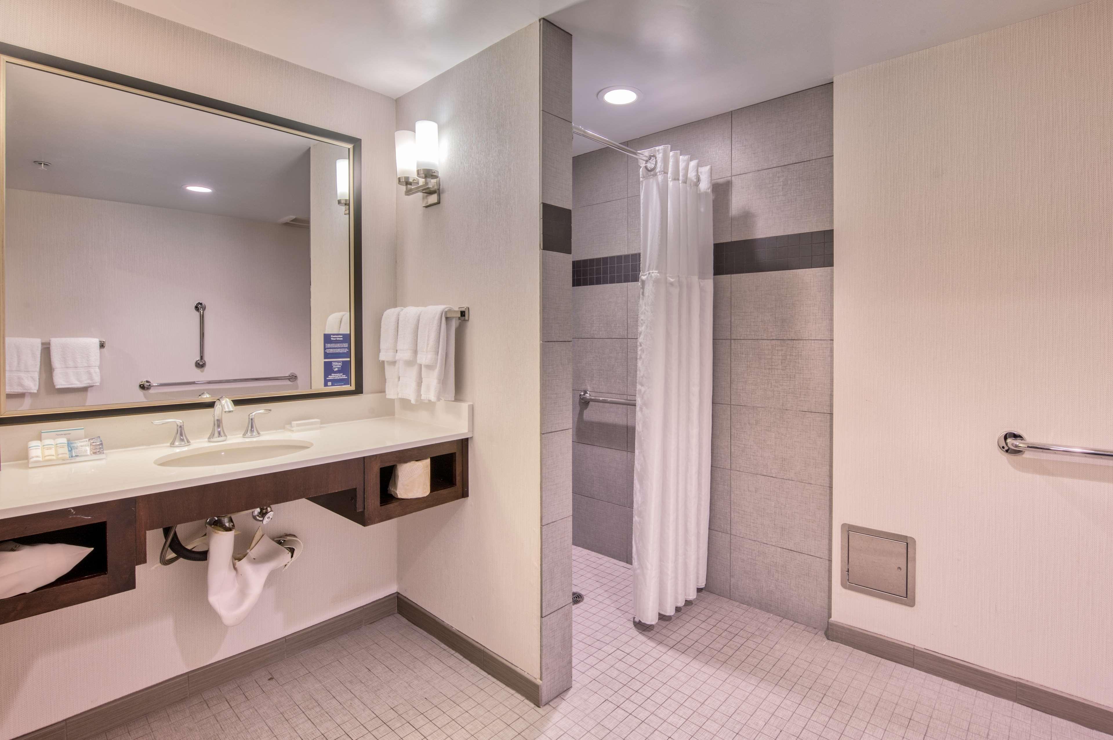 Hilton Garden Inn Irvine/Orange County Airport Bagian luar foto