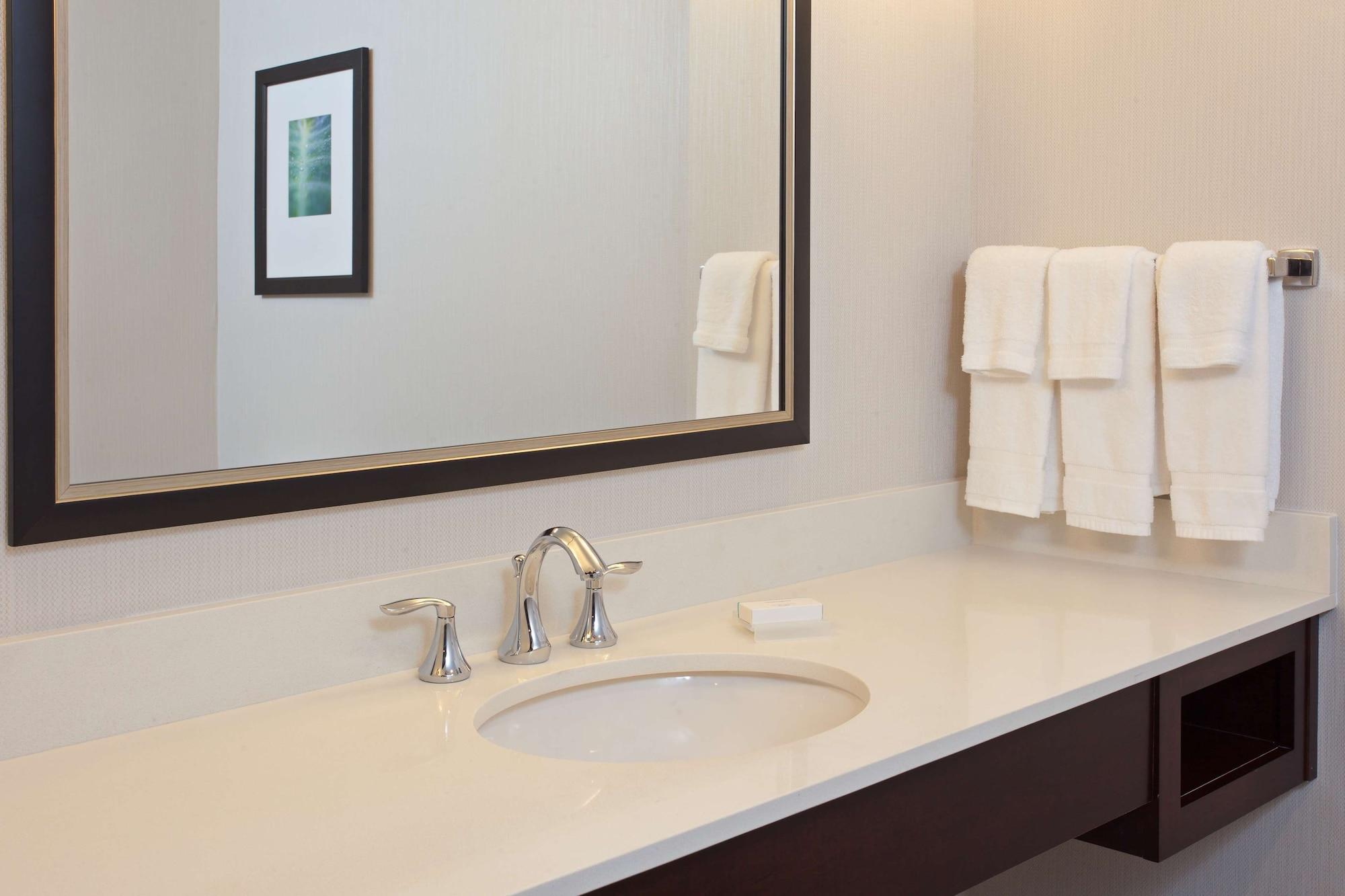 Hilton Garden Inn Irvine/Orange County Airport Bagian luar foto