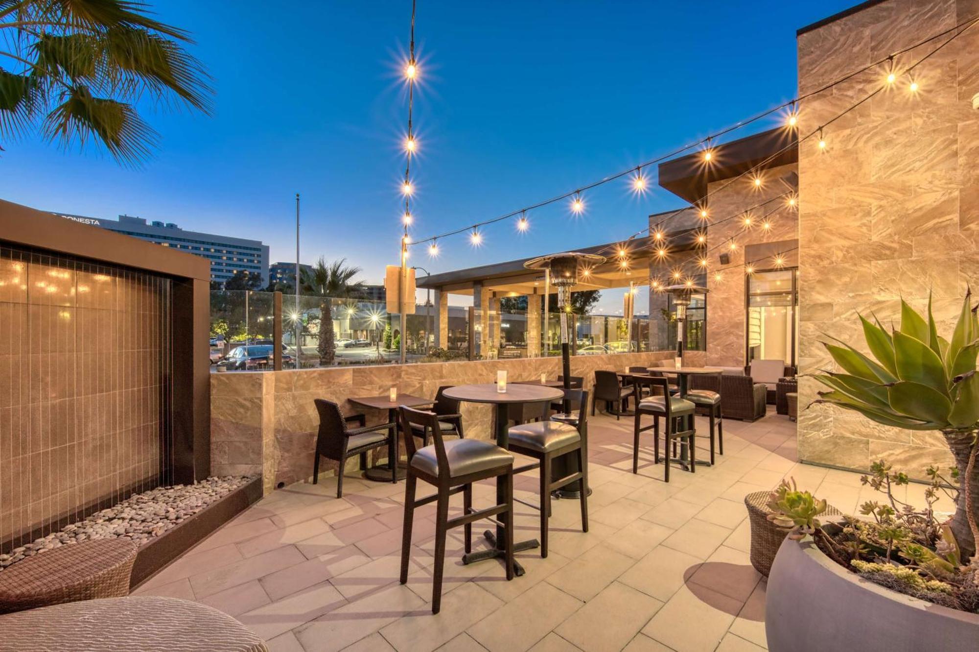 Hilton Garden Inn Irvine/Orange County Airport Bagian luar foto